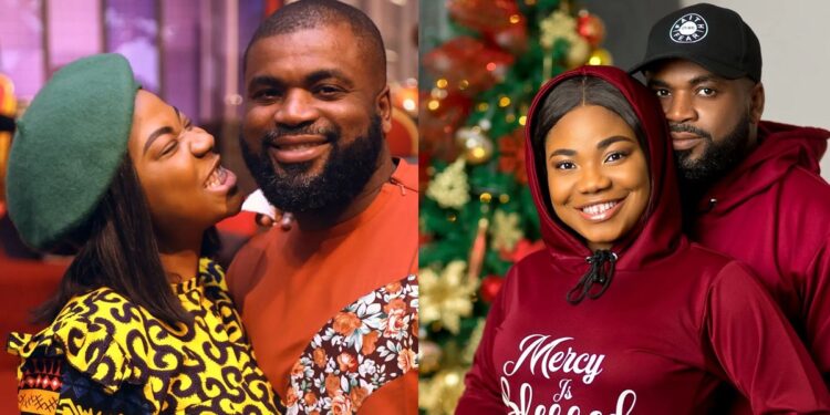 Fans reacts as gospel singer, Mercy Chinwo shares chat with husband, Pastor Blessed (Screenshot)