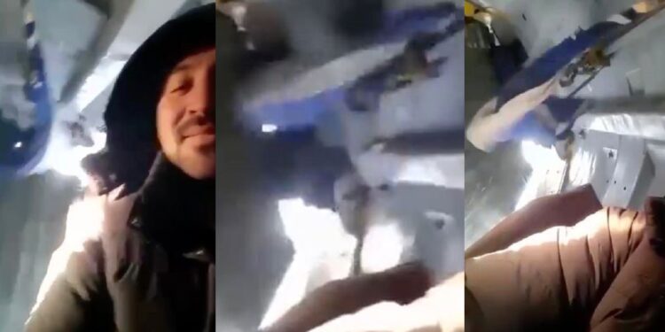 Terrifying moment Russian plane door opened during flight (video)