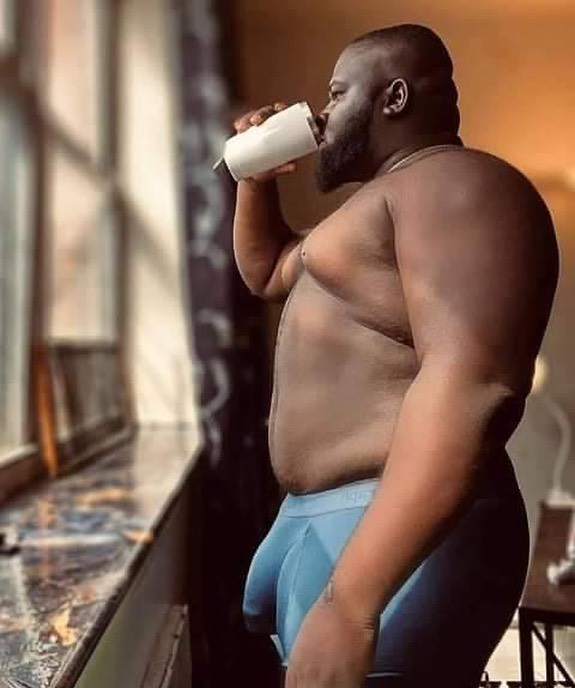 “Everything you’ve heard about chubby guys are lies” – Soso Soberokon says as he shows off his male-member