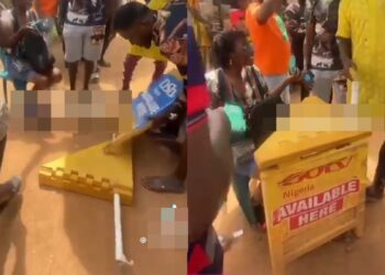 “Are you a criminal?” – Customers destroy POS stand, chase attendant for charging N4k
