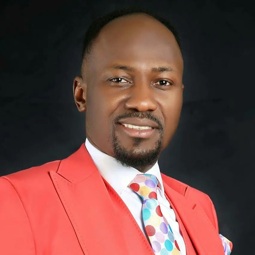  Apostle Johnson Suleman prays