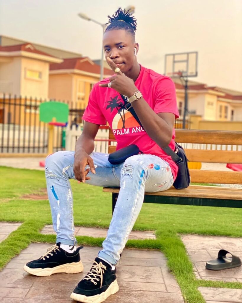  Carter Efe accuses 