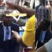 Corporately dressed man caught after stealing phones from multiple shops (Video)