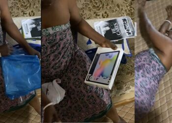 “She has always wanted a tab” – Nigerian man gifts his mum a tab as a birthday present (VIDEO)