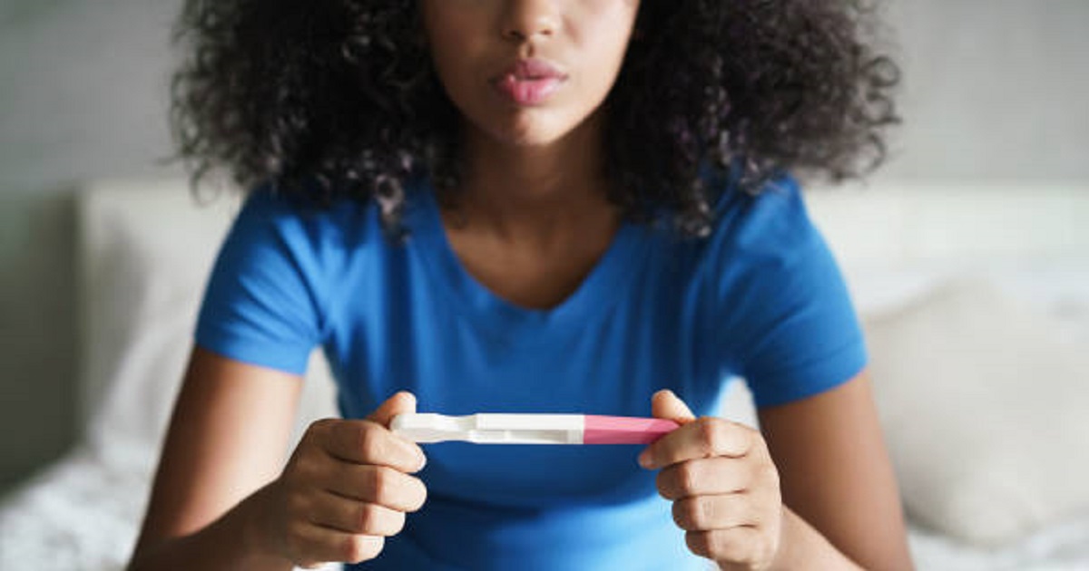  “A lot of guys out there are shooting blank” – Medical doctor reveals while tackling people who blame women for being unable to bear children 