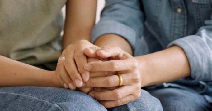 mother and daughter1