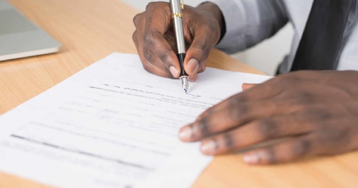 “Applying for visas is so hum!liating, It’s giving ‘white man please let me into your country'” – Nigerian lady vent