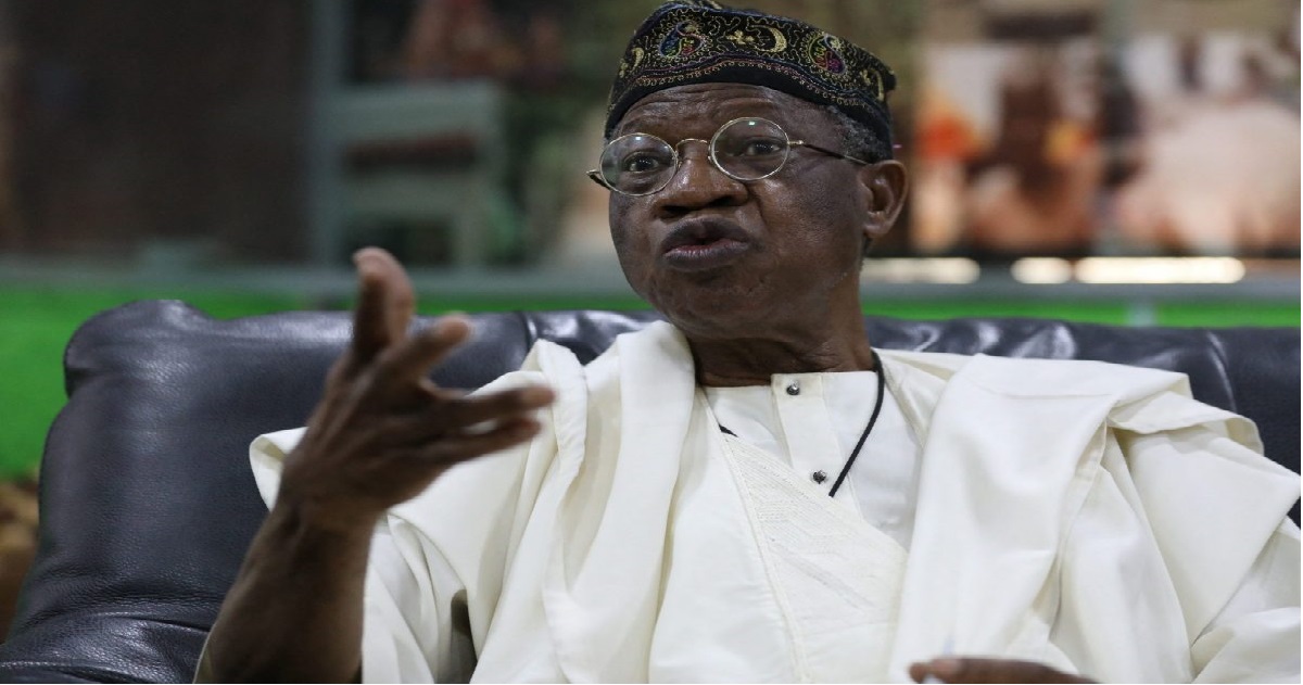 “Fakǝ news nearly dǝstroyǝd my marriage” – Lai Mohammed