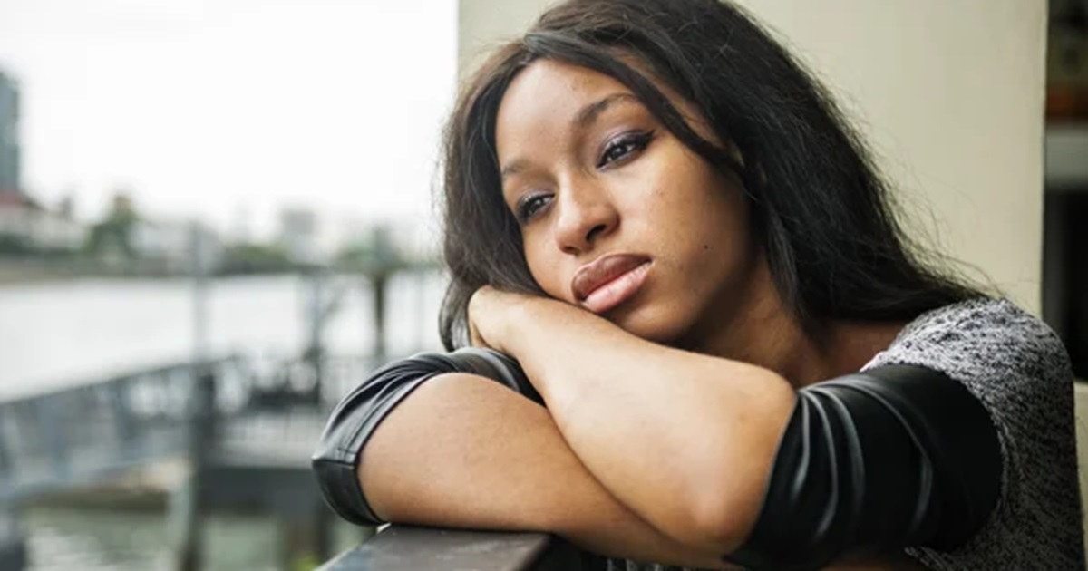 Lawyer r@ges as Lagos Landlord refuses to rent an apartment to his sister because she’s unmarried