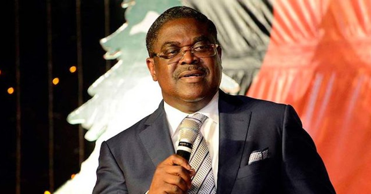 Suspǝnded RCCG pastor Iluyomade opens his own church (VIDEO)