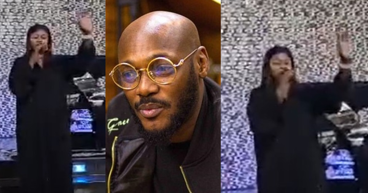 Trending old video of 2baba’s new partner, Natasha Osawaru, leading prayer in church stirs reactions (WATCH)