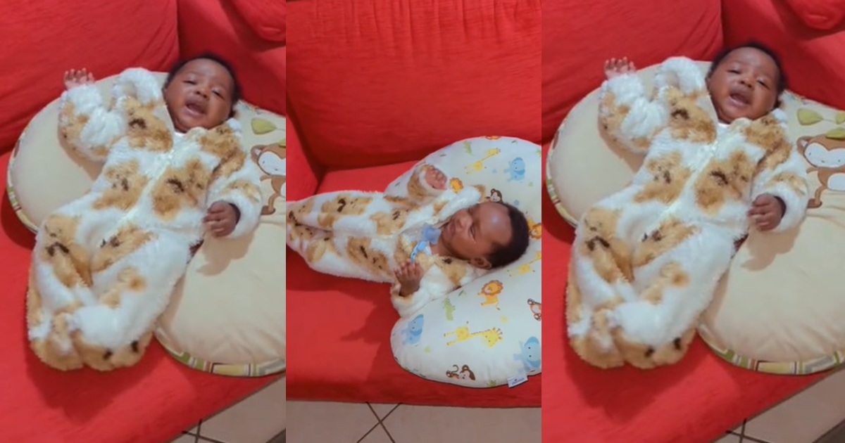 “Do you still need twins?” – Nursing mother asks after her twin boys burst into simultaneous tears (VIDEO)