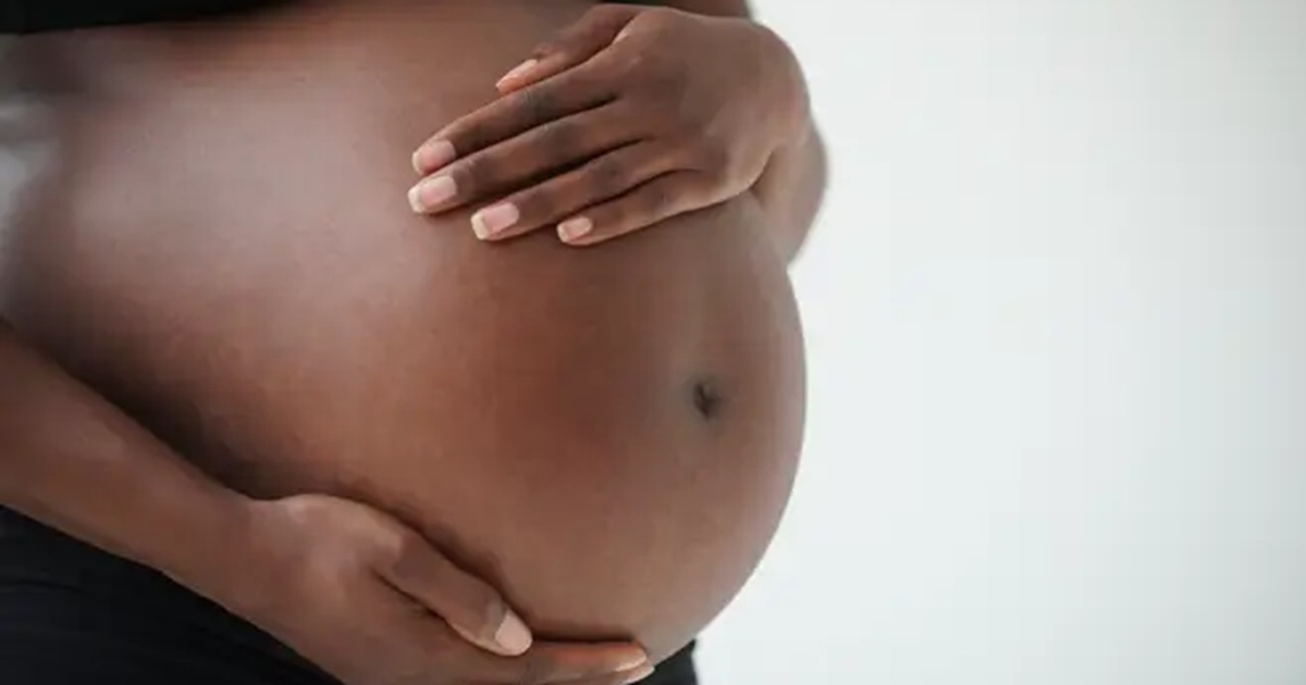 “I’m Losing My Mind” – Woman Devast@ted After Discovering Husband Impregnated their 45-Year-Old Maid