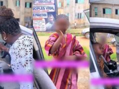 “It’s my turn to be a mother”— Nigerian mum scolds daughter for allegedly applying lip gloss (Watch)