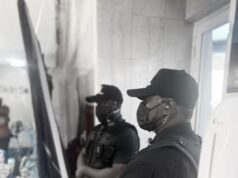 Lady questions her hearing after her estate security guard calls her “beautiful” in response to her greeting (Image)